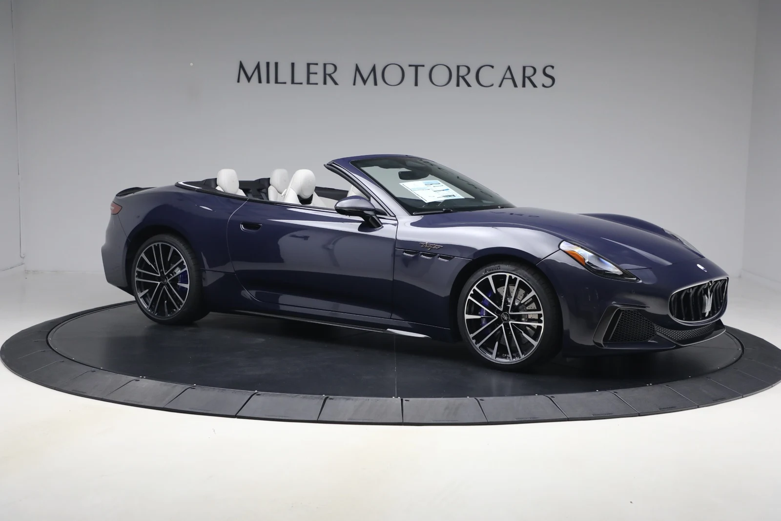2026 Maserati GranCabrio Trofeo, 10/20
