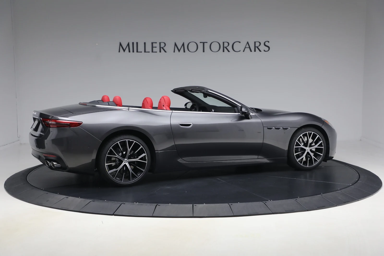2026 Maserati GranCabrio Modena, 7/20