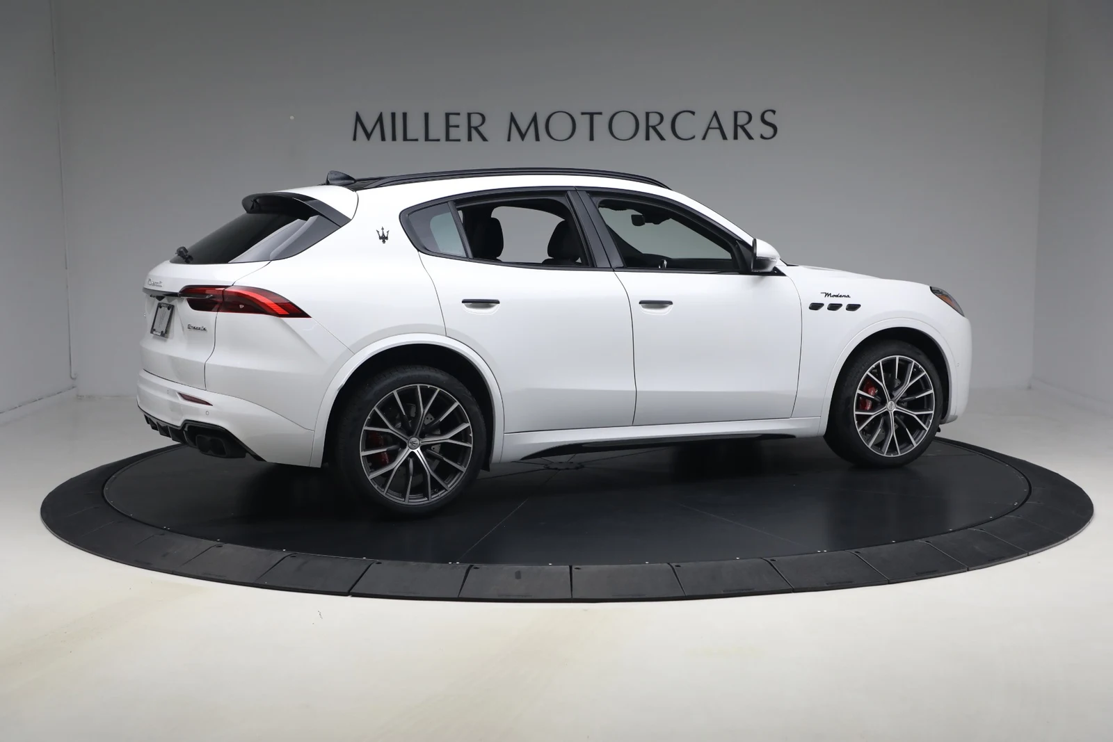 2026 Maserati Grecale Modena V6, 8/20