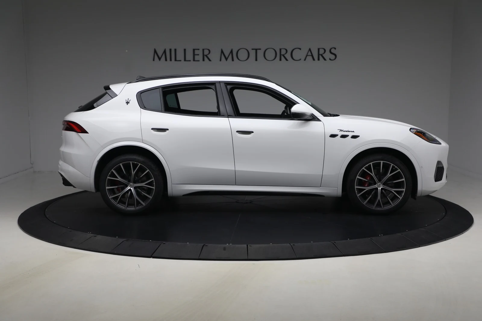 2026 Maserati Grecale Modena V6, 9/20