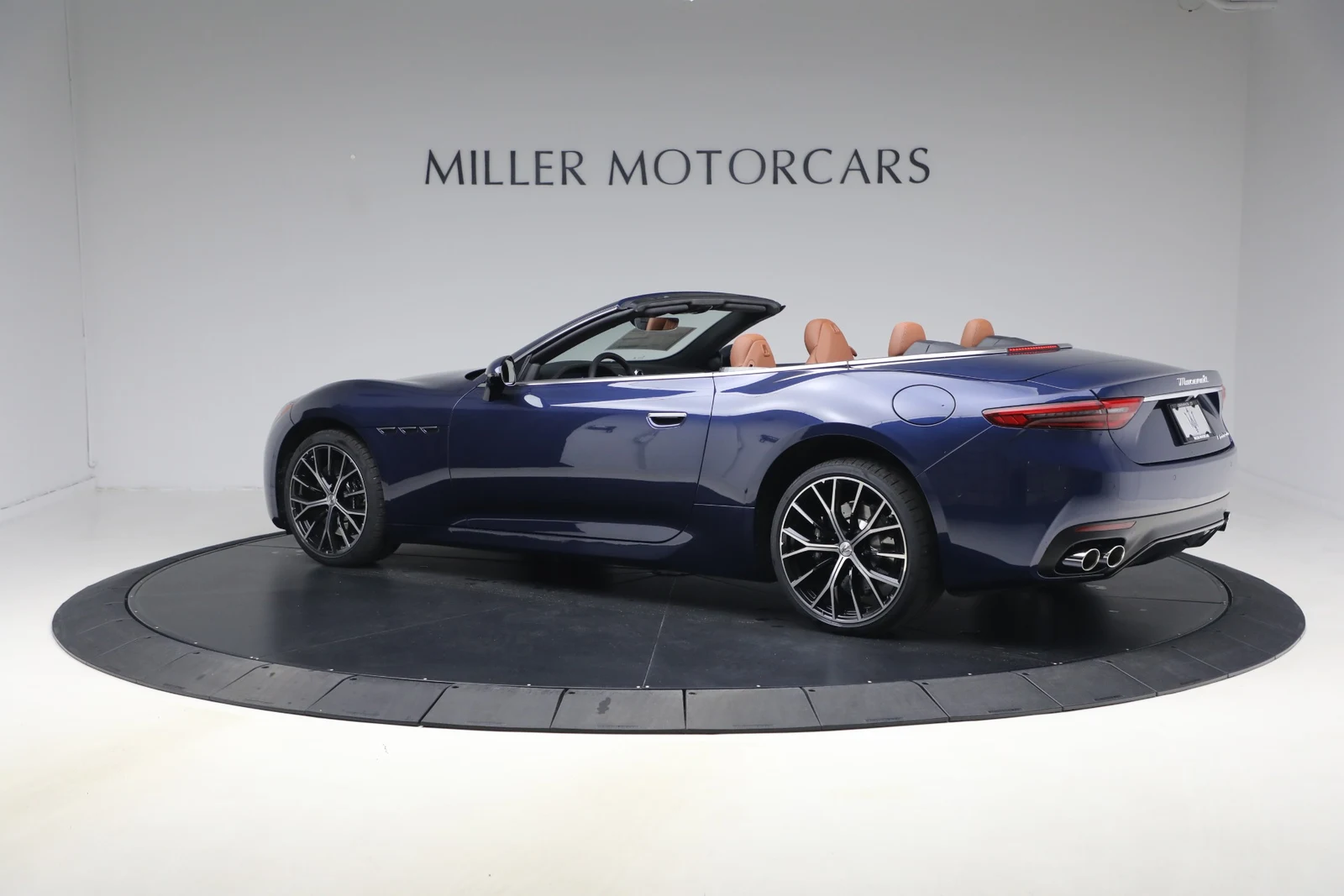 2026 Maserati GranCabrio Modena, 3/20