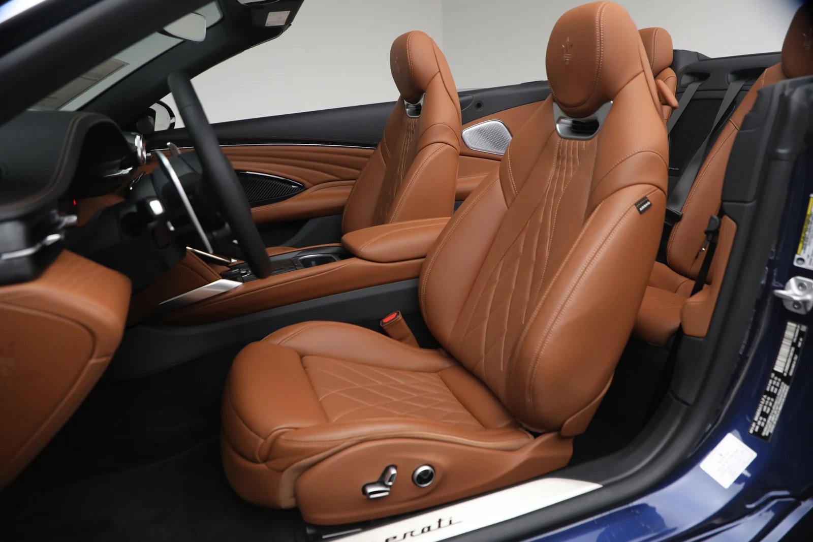 2026 Maserati GranCabrio Modena, 18/20