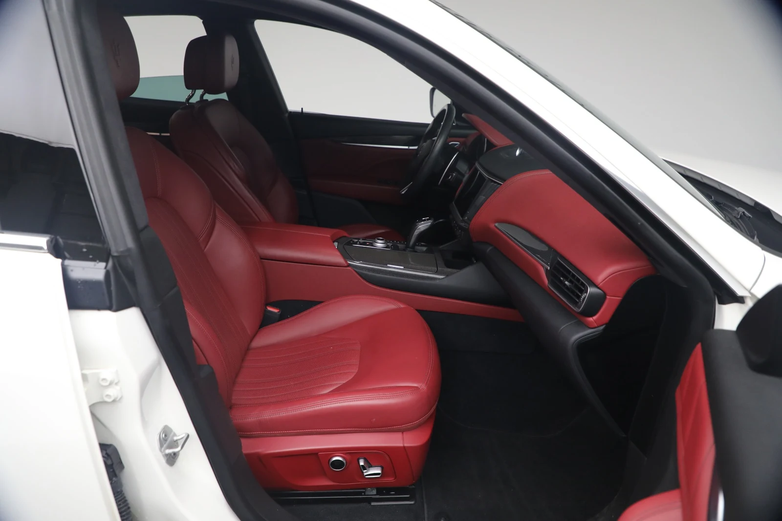 2023 Maserati Levante GT, 14/20