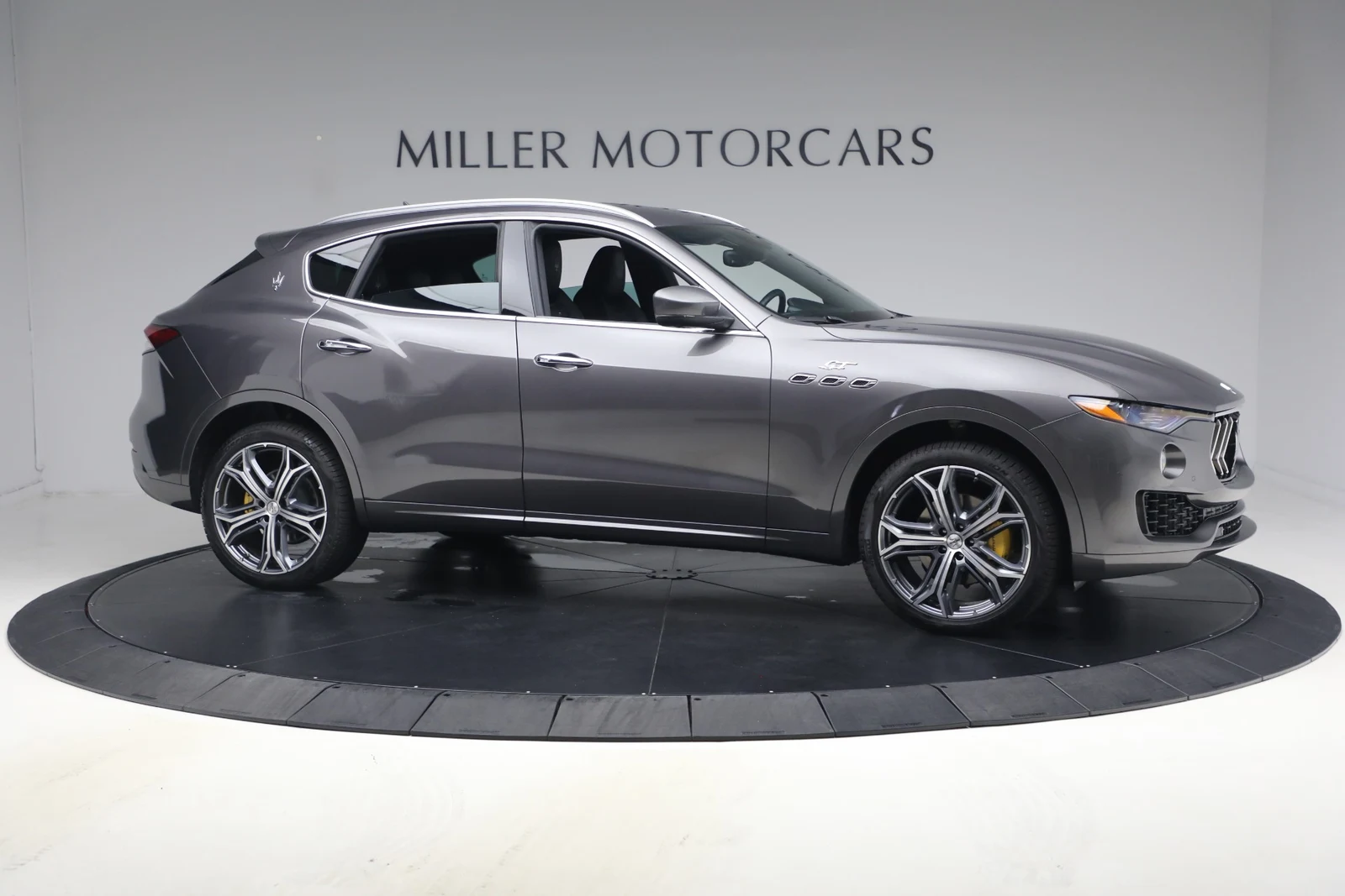 2023 Maserati Levante GT, 10/20