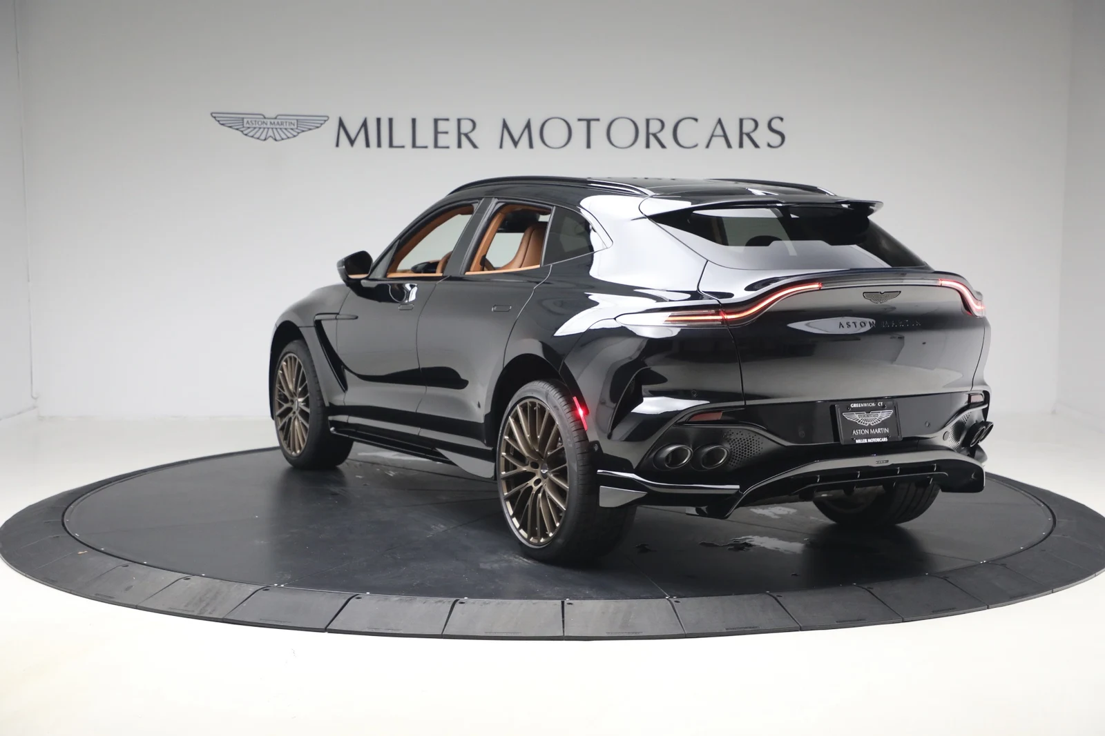 2026 Aston Martin DBX707 (2024 Update), 5/20