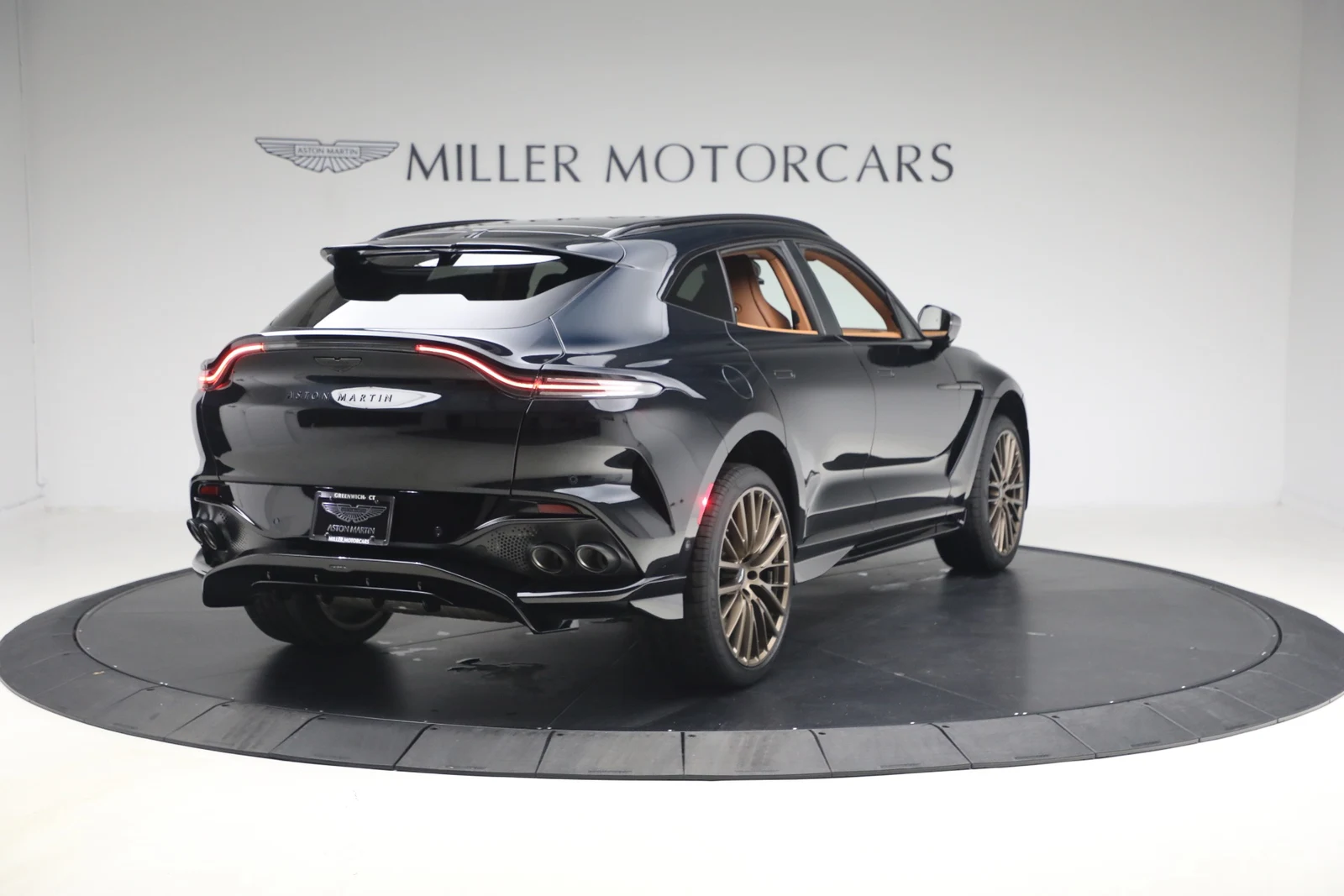 2026 Aston Martin DBX707 (2024 Update), 8/20