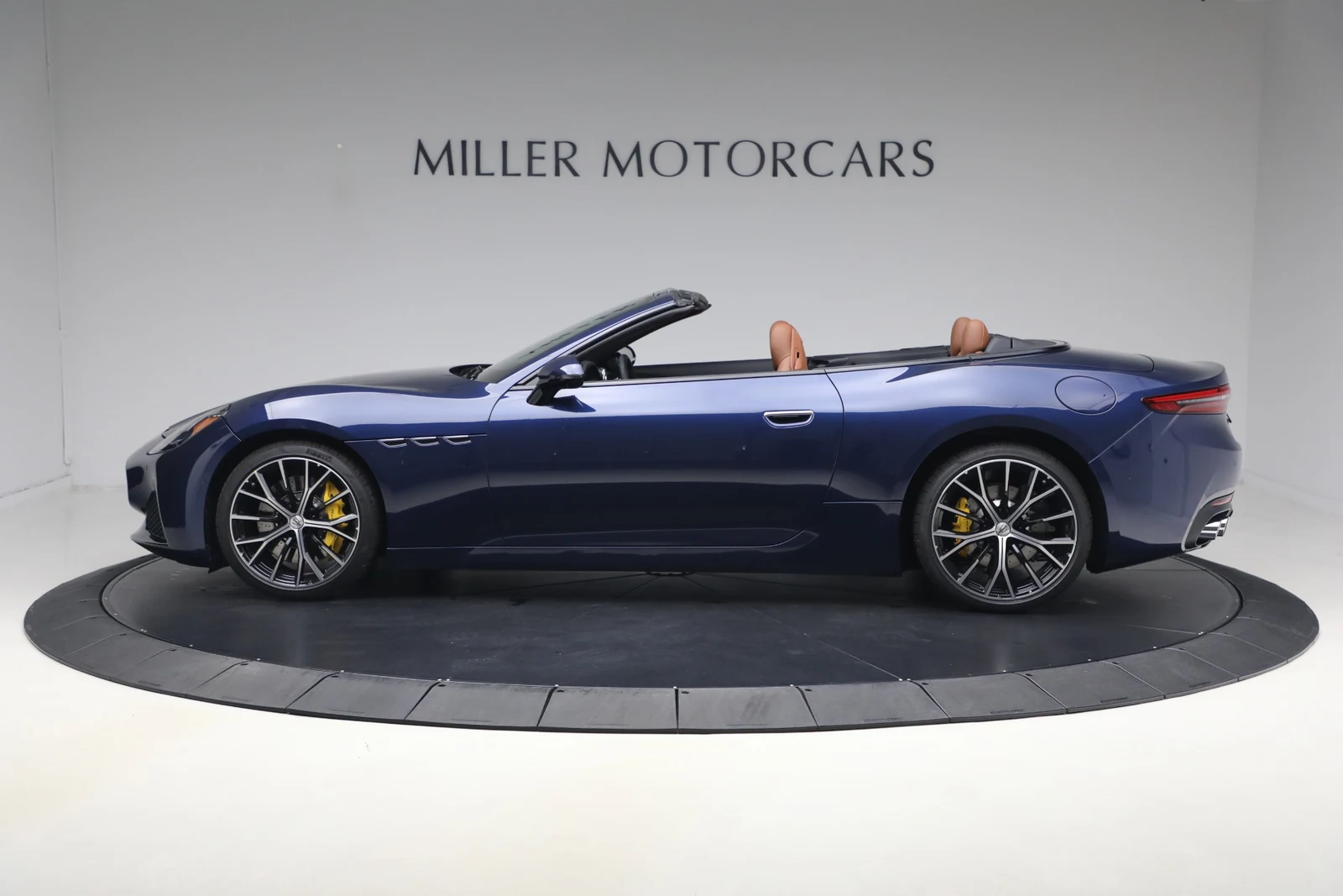 2026 Maserati GranCabrio, 3/20