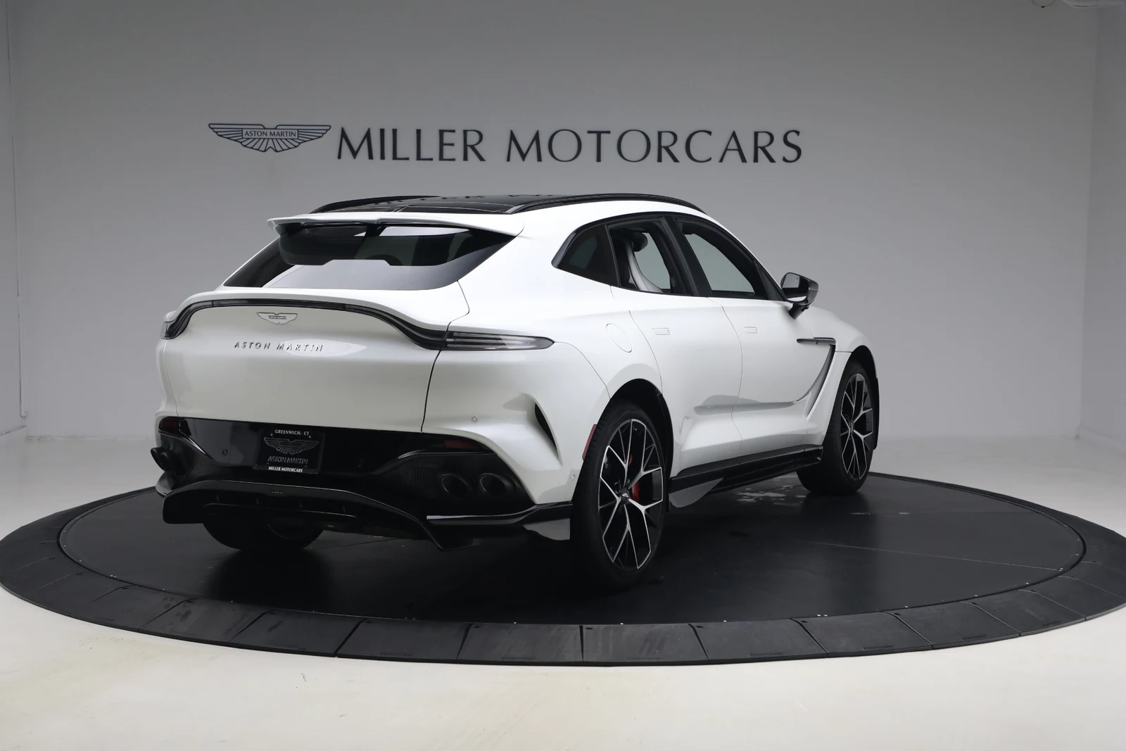 2025 Aston Martin DBX707 (2024 Update), 7/20