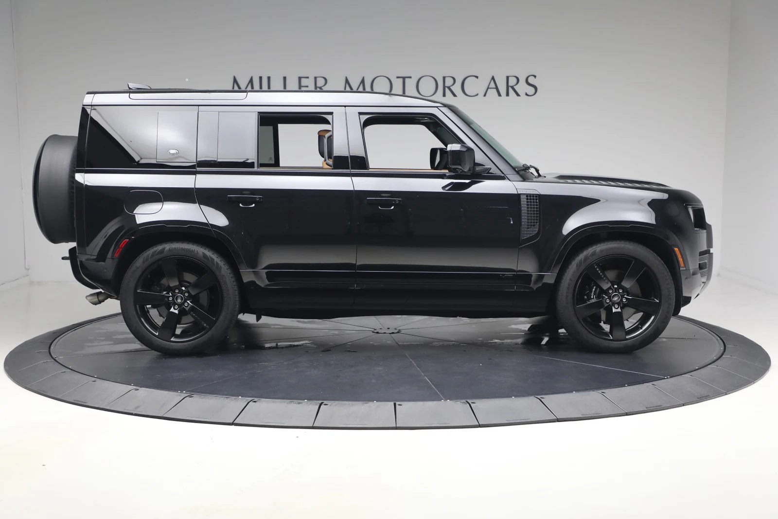 2024 Land Rover Defender 110 V8 (L663), 9/20
