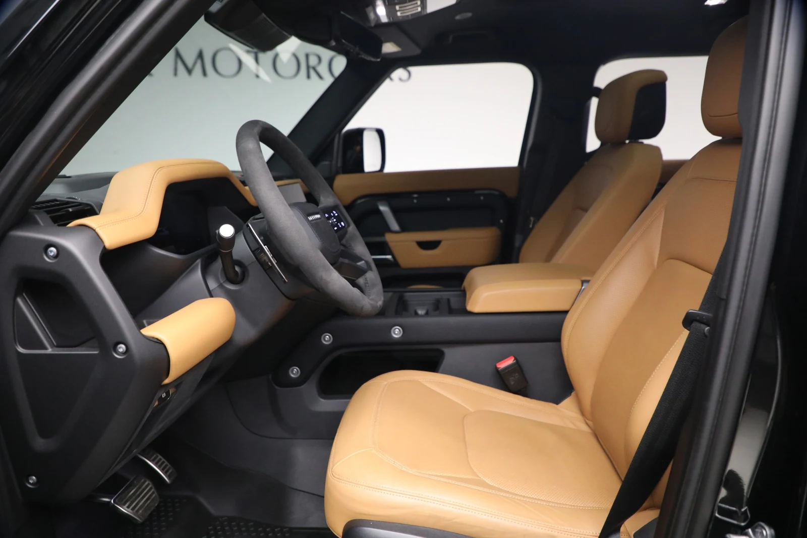2024 Land Rover Defender 110 V8 (L663), 13/20