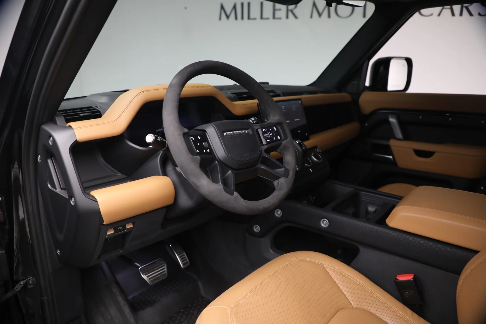 2024 Land Rover Defender 110 V8 (L663), 15/20