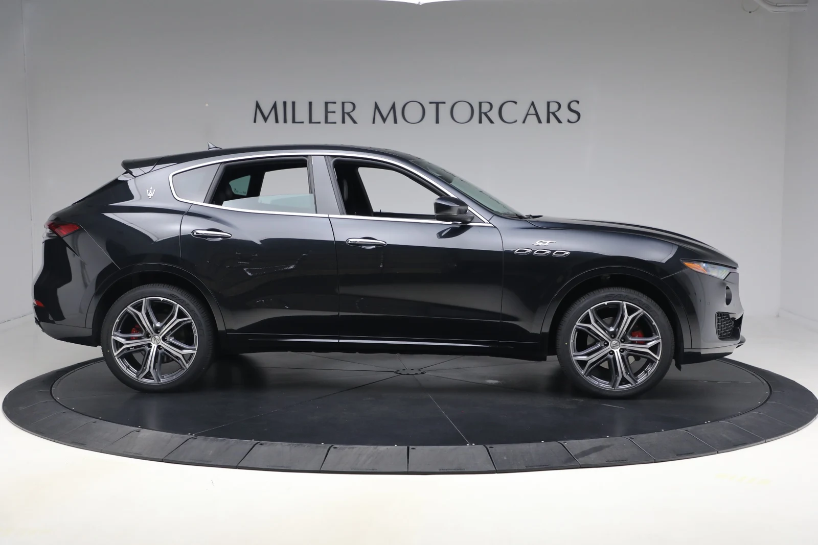 2023 Maserati Levante GT, 11/20