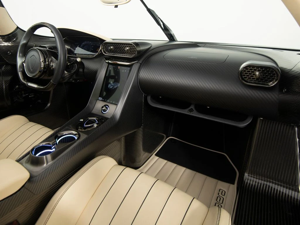 2021 Koenigsegg Regera, 11/30