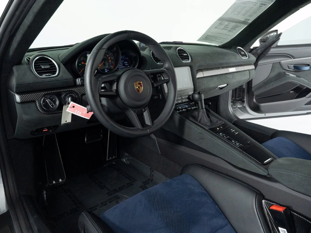 2025 Porsche 718 Cayman GT4 RS, 4/30