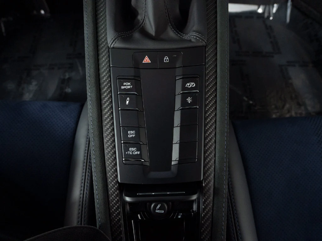 2025 Porsche 718 Cayman GT4 RS, 9/30