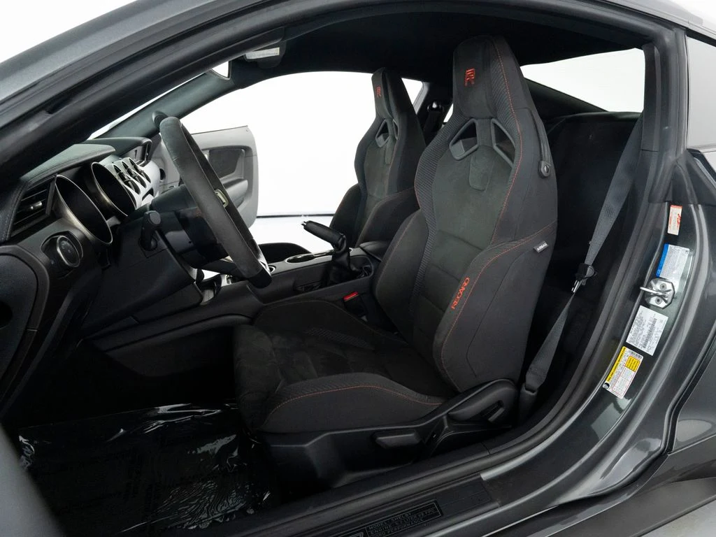 2016 Ford Mustang (6th Generation), 18/30