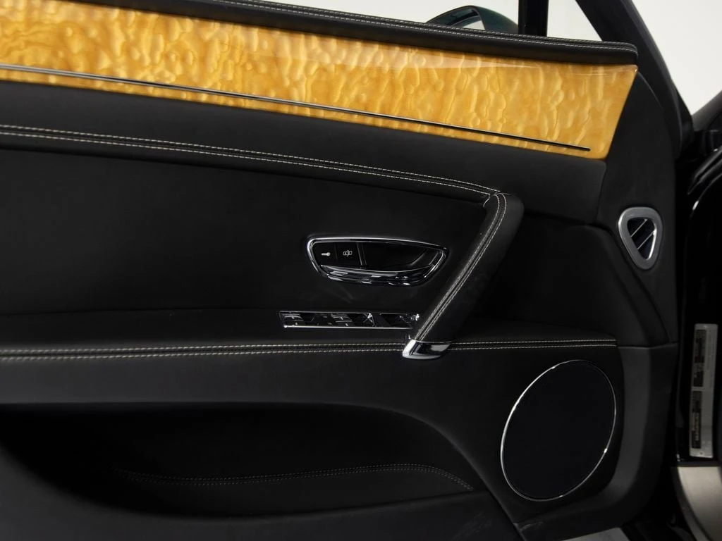 2015 Bentley Flying Spur V8, 6/30