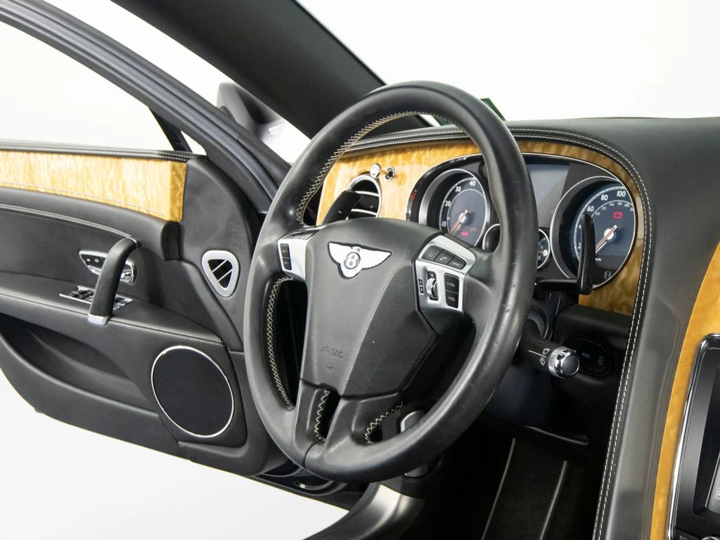 2015 Bentley Flying Spur V8, 17/30