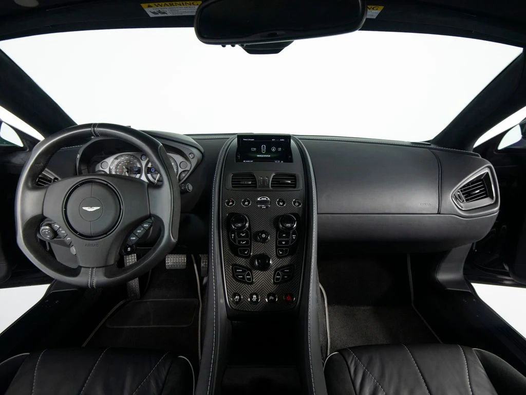 2015 Aston Martin Vanquish V12, 19/30