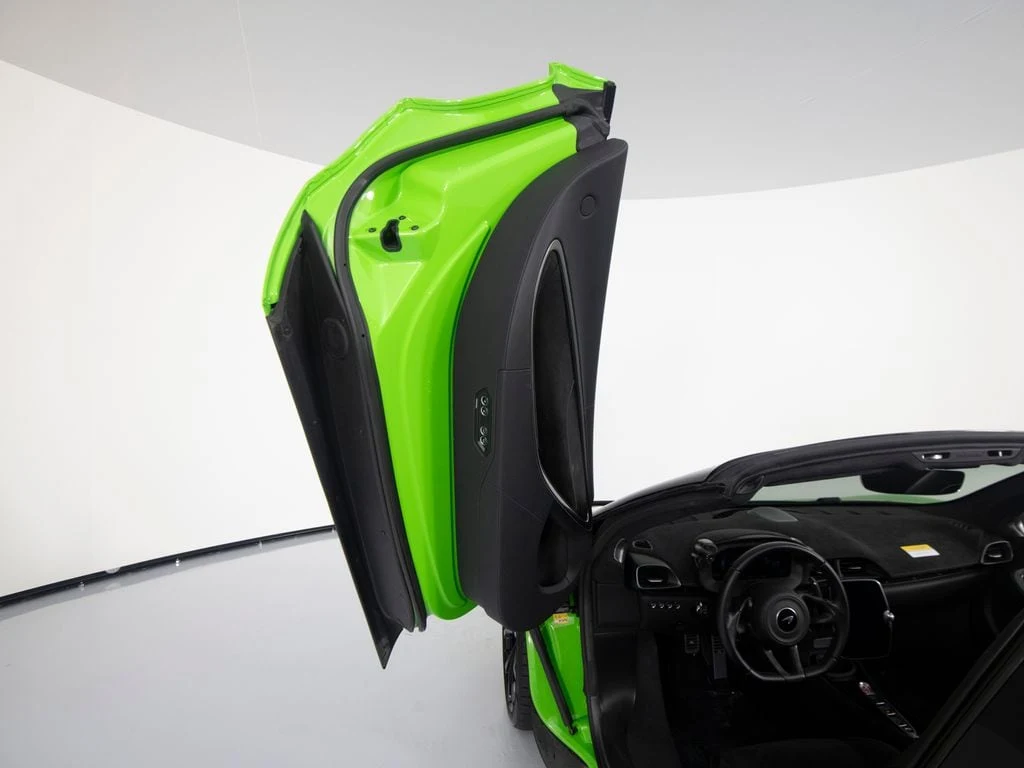 2025 McLaren Artura Spider Performance, 6/30
