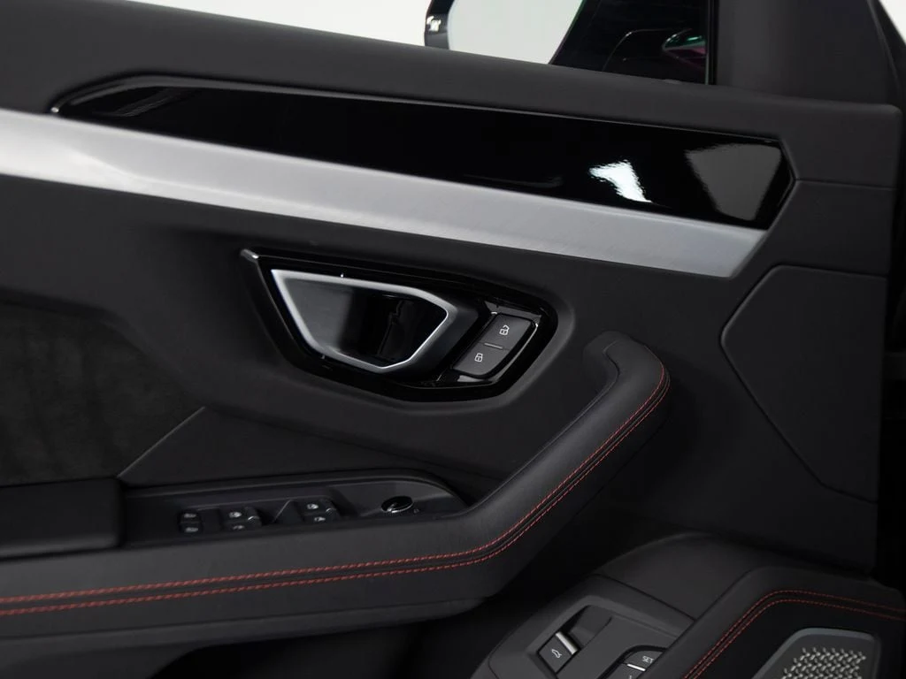2024 Lamborghini Urus S, 7/30