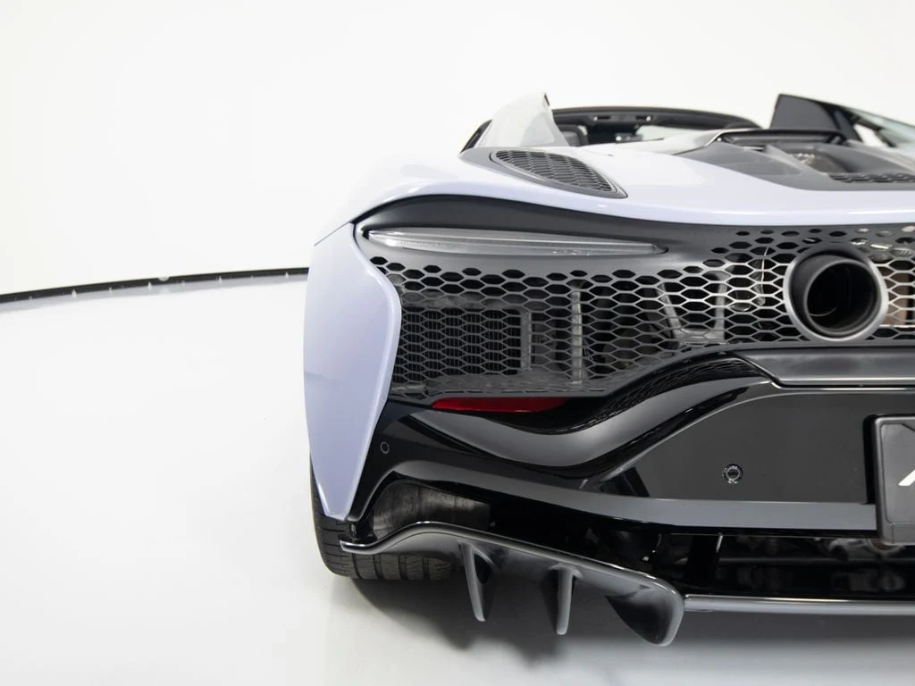 2025 McLaren Artura Spider, 29/30