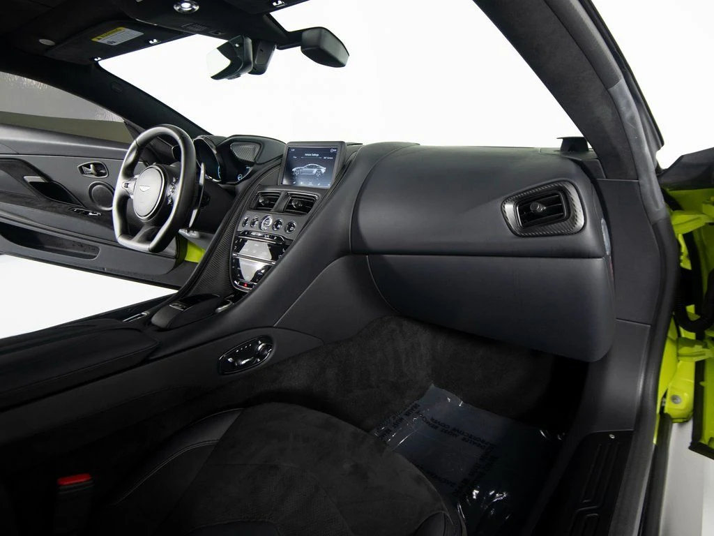 2022 Aston Martin DBS Superleggera, 16/30