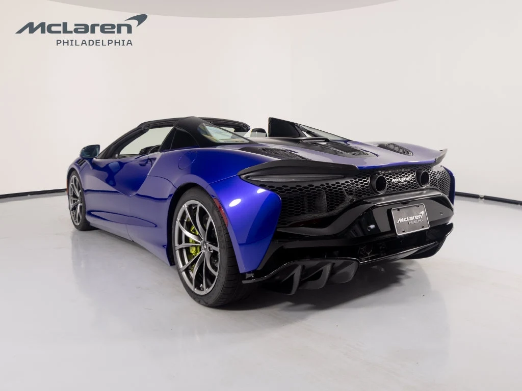 2024 McLaren Artura Spider Theme, 2/30