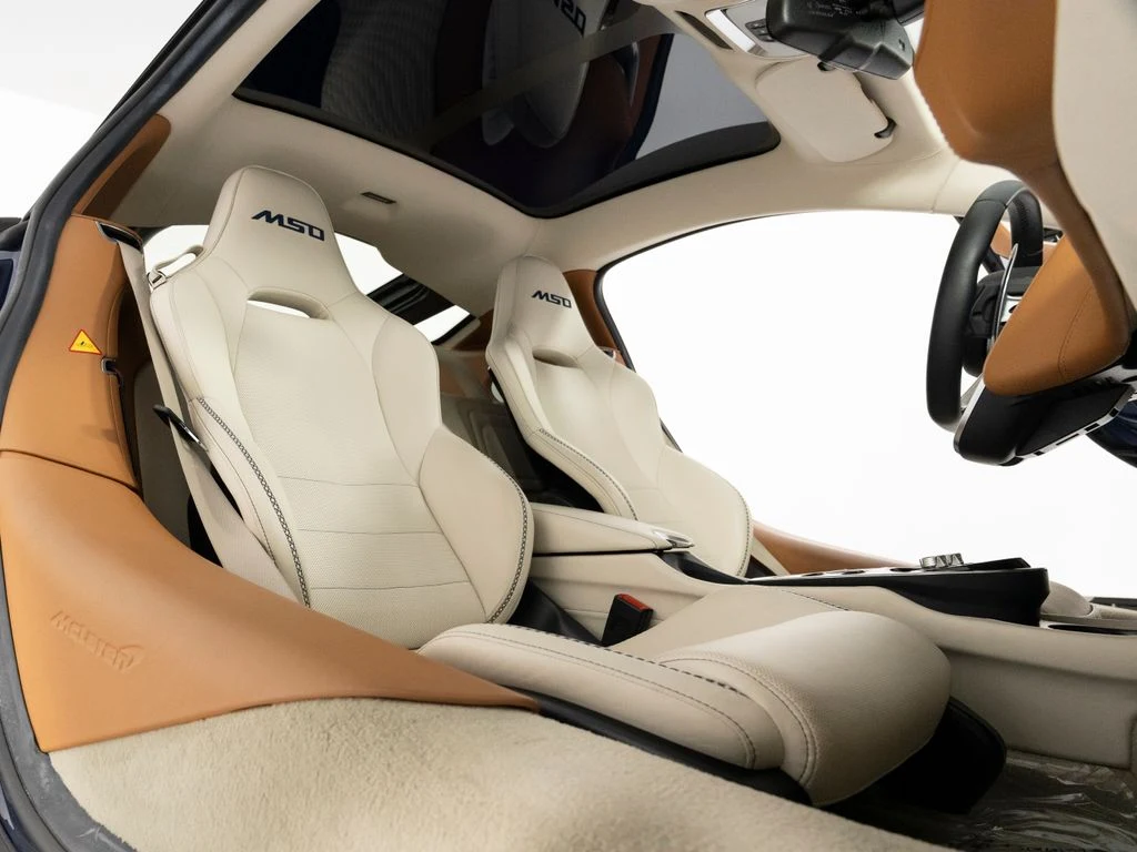 2020 McLaren GT, 20/30