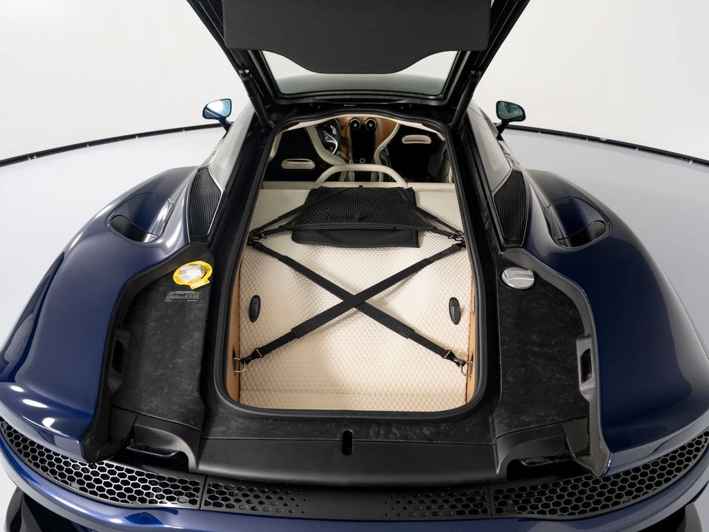 2020 McLaren GT, 29/30