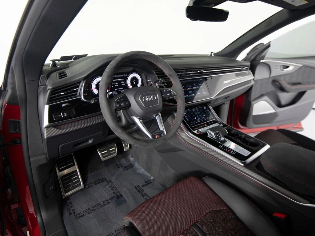2025 Audi RS Q8 performance (4M), 10/30