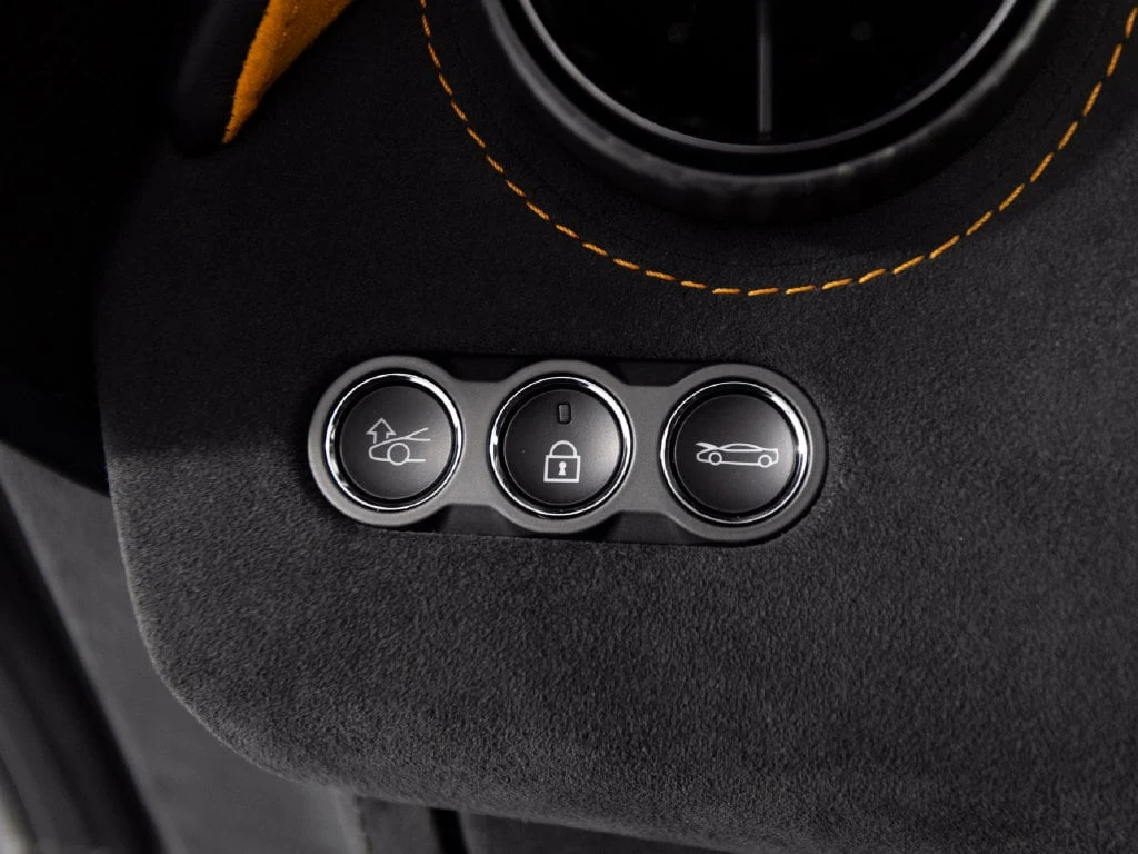 2027 McLaren 750S Performance, 15/30