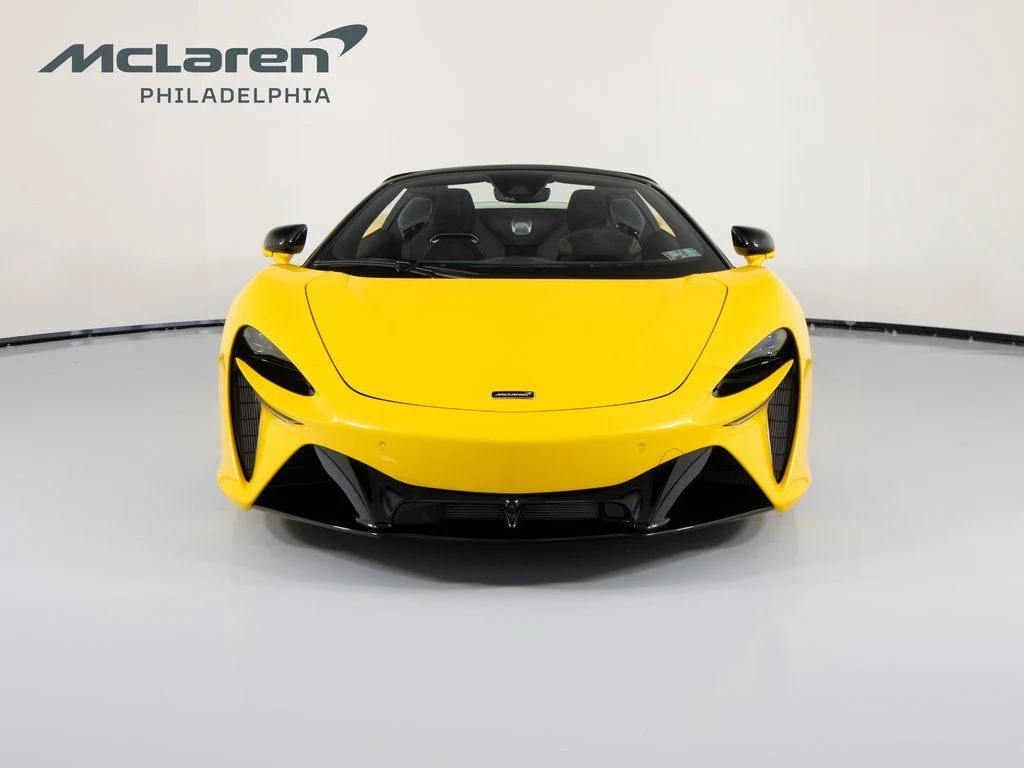 2026 McLaren Artura Spider Performance, 2/30