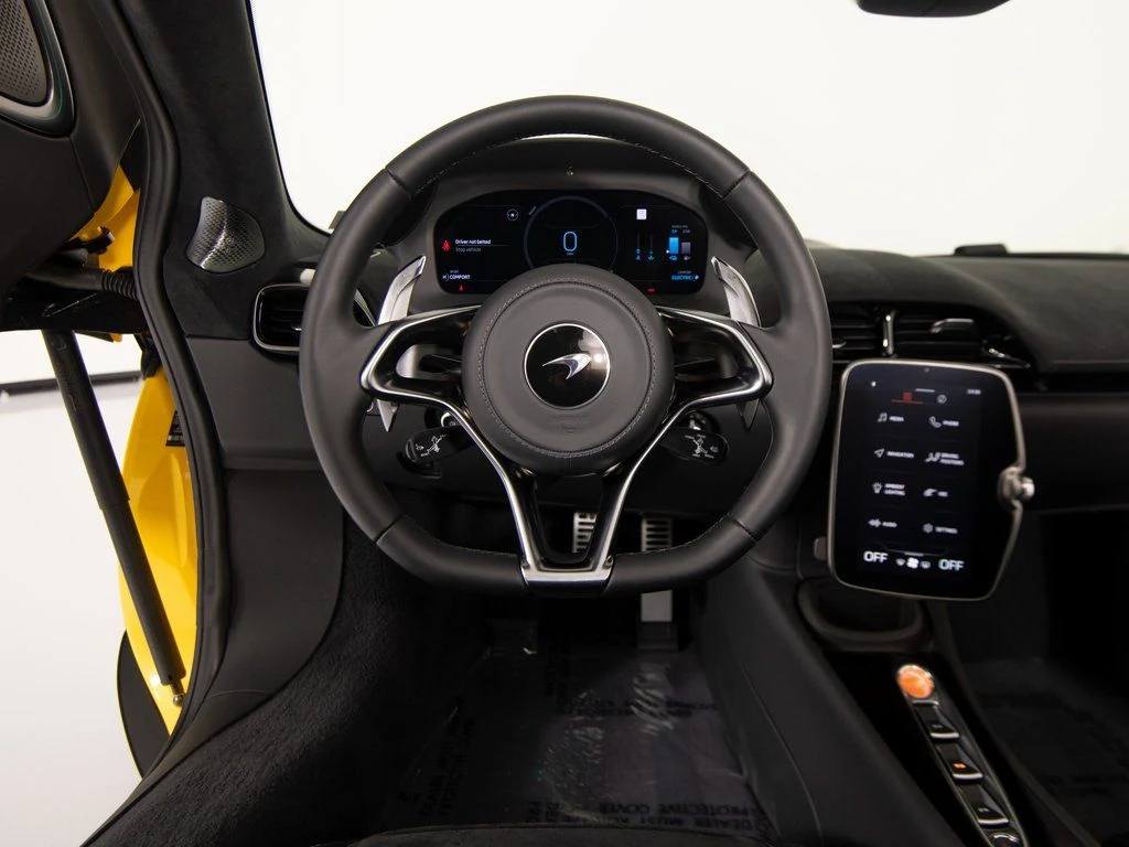 2026 McLaren Artura Spider Performance, 11/30