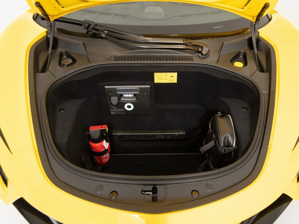 2026 McLaren Artura Spider Performance, 23/30