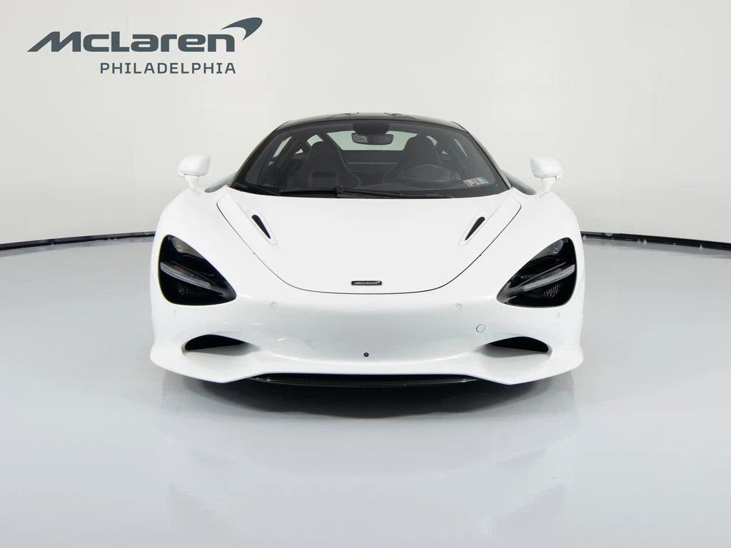 2025 McLaren 750S Performance, 2/30