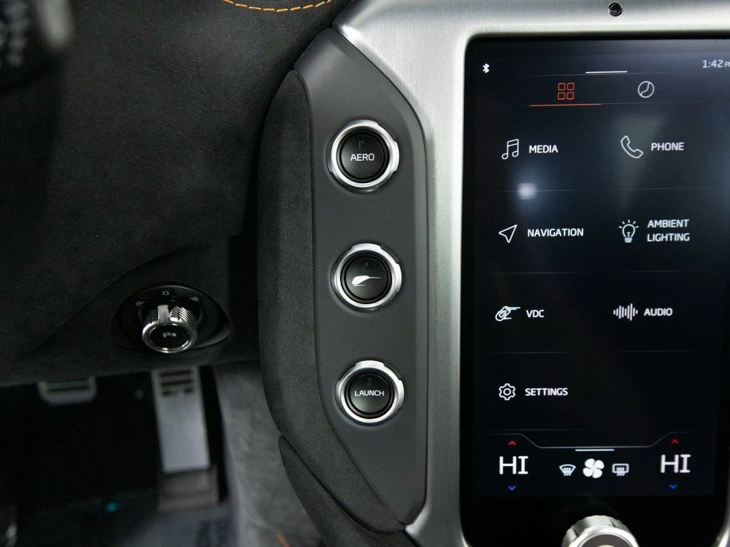 2025 McLaren 750S Performance, 13/30