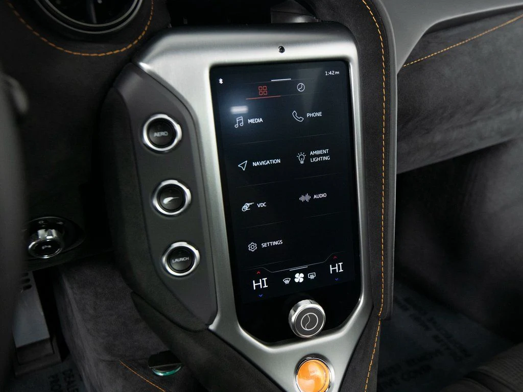 2025 McLaren 750S Performance, 14/30