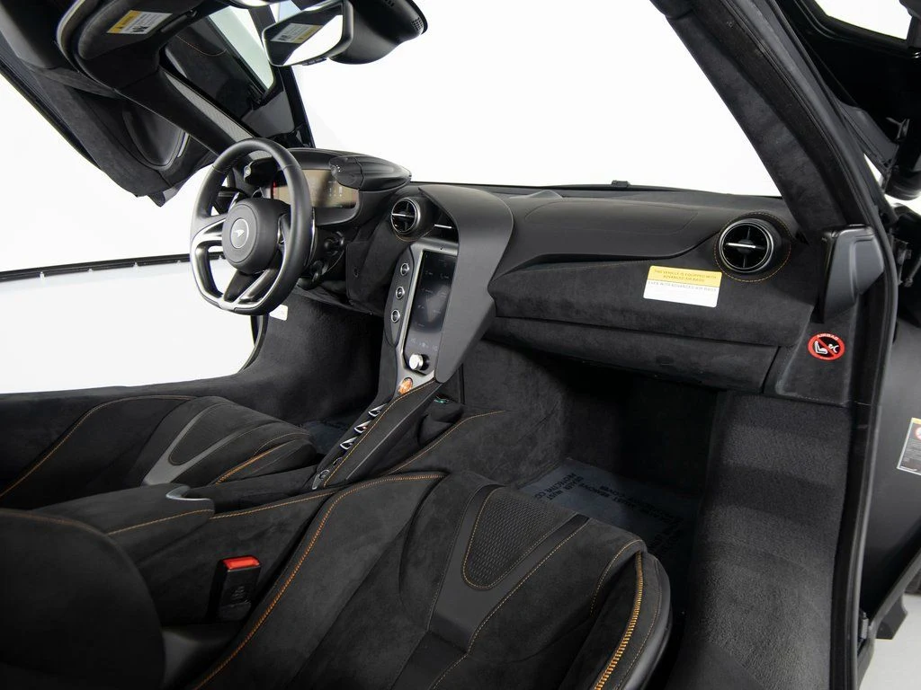 2025 McLaren 750S Performance, 17/30