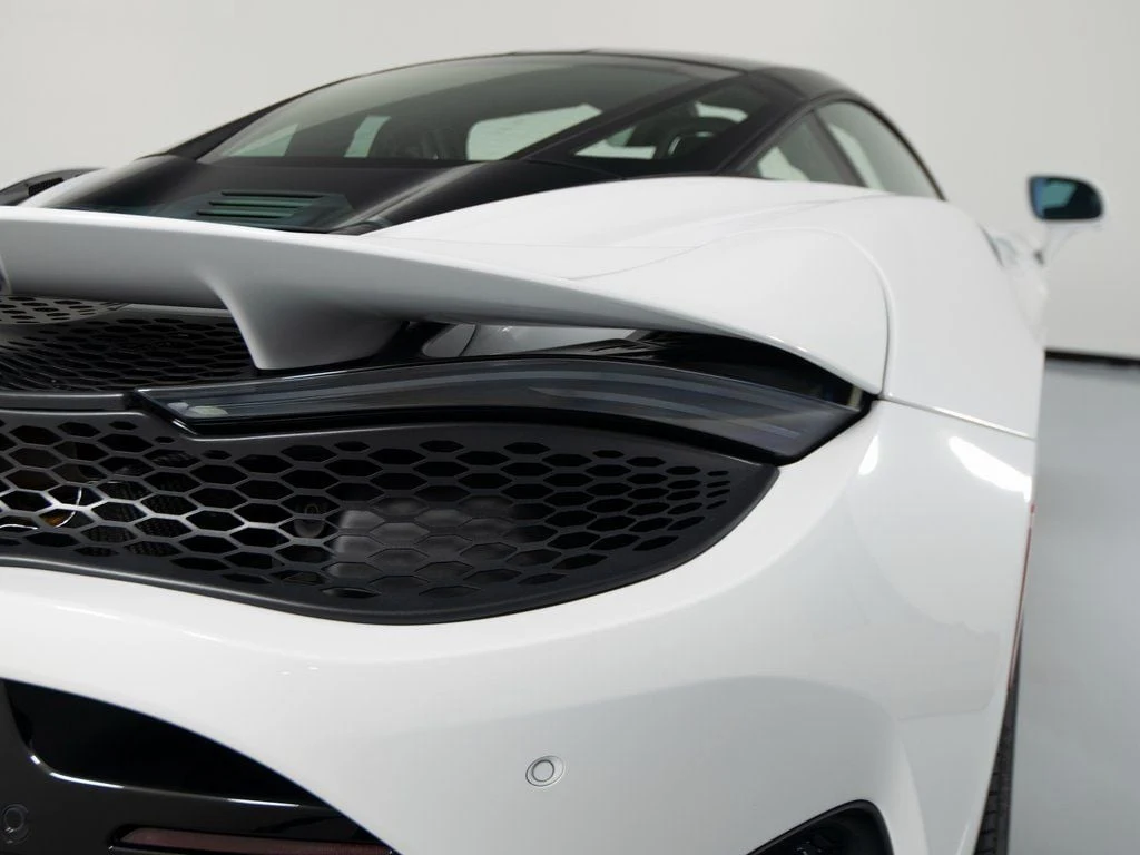 2025 McLaren 750S Performance, 28/30