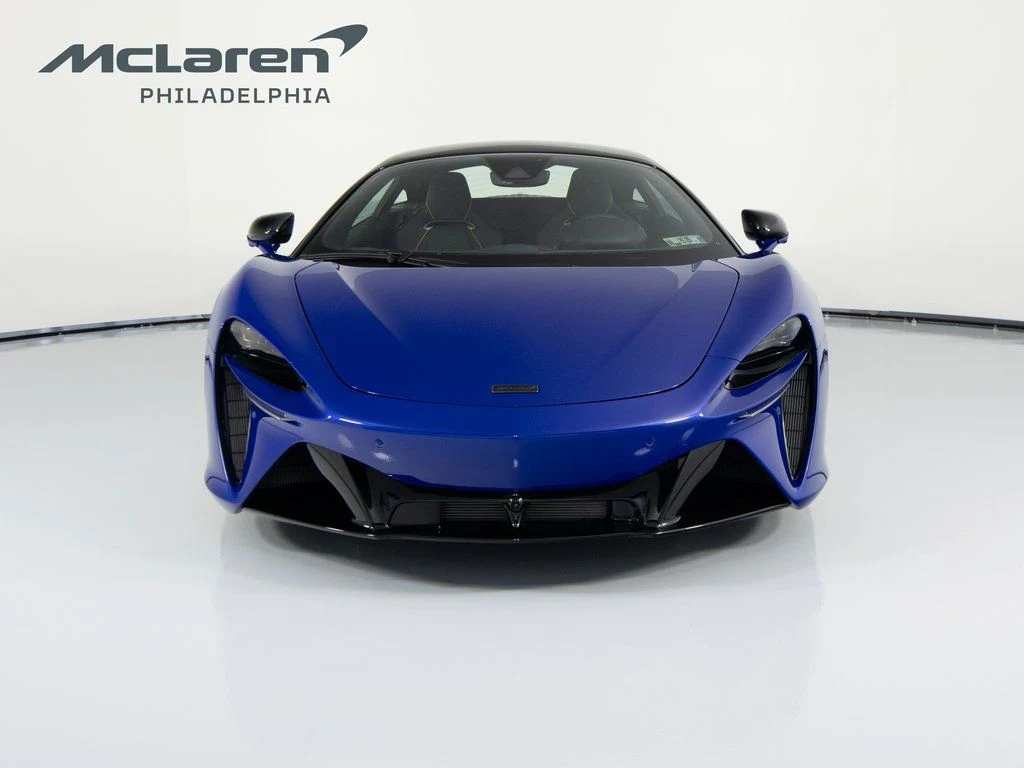 2026 McLaren Artura Performance, 2/30
