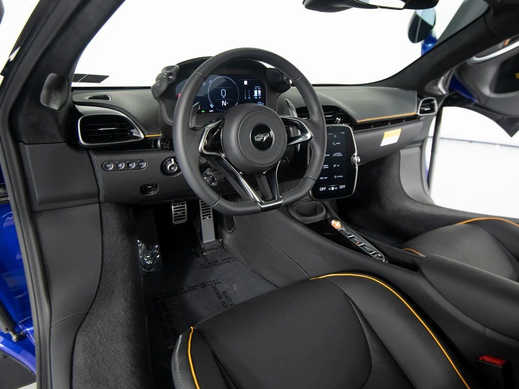 2026 McLaren Artura Performance, 10/30