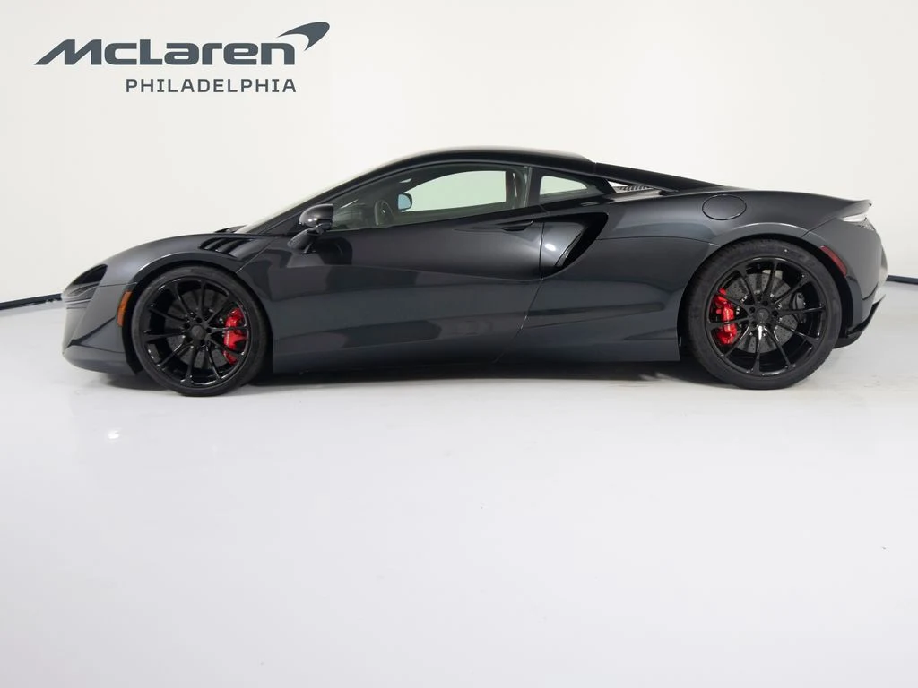 2025 McLaren Artura Coupe TechLux, 6/30