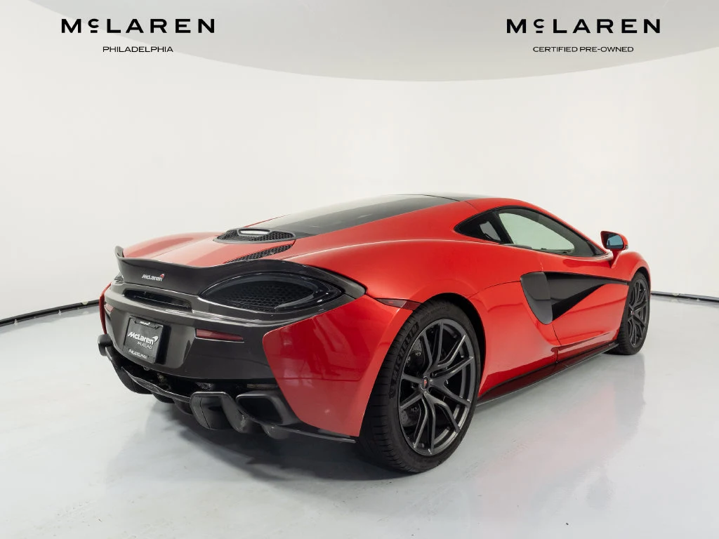 2017 McLaren 570GT, 9/30