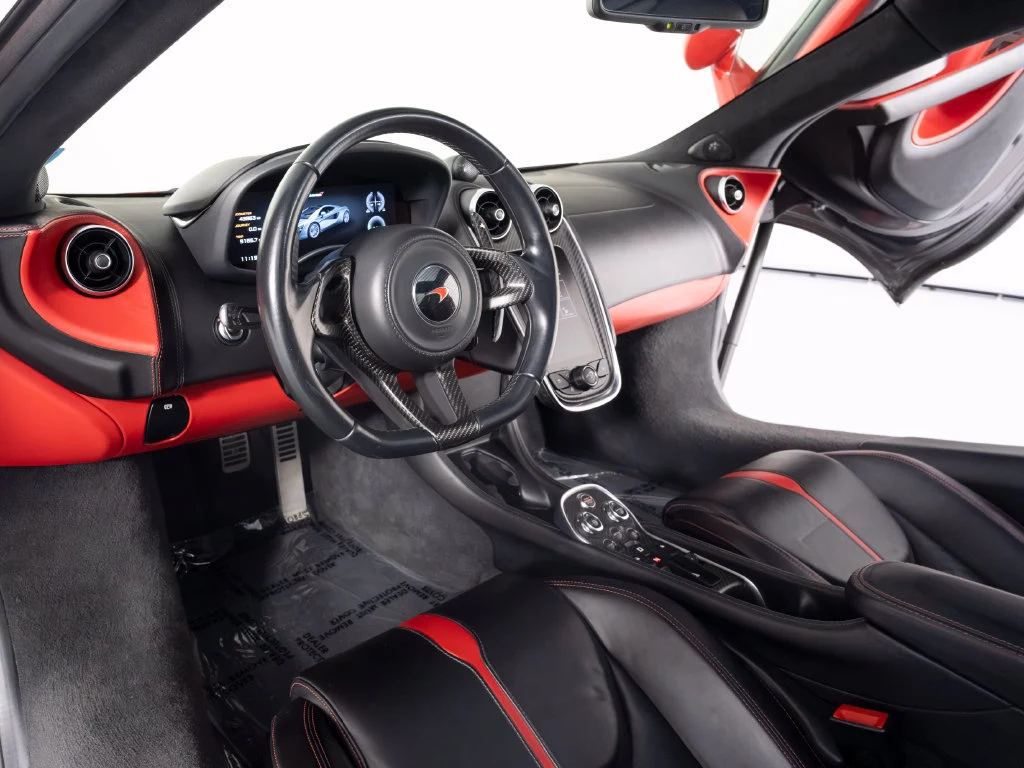 2017 McLaren 570GT, 16/30
