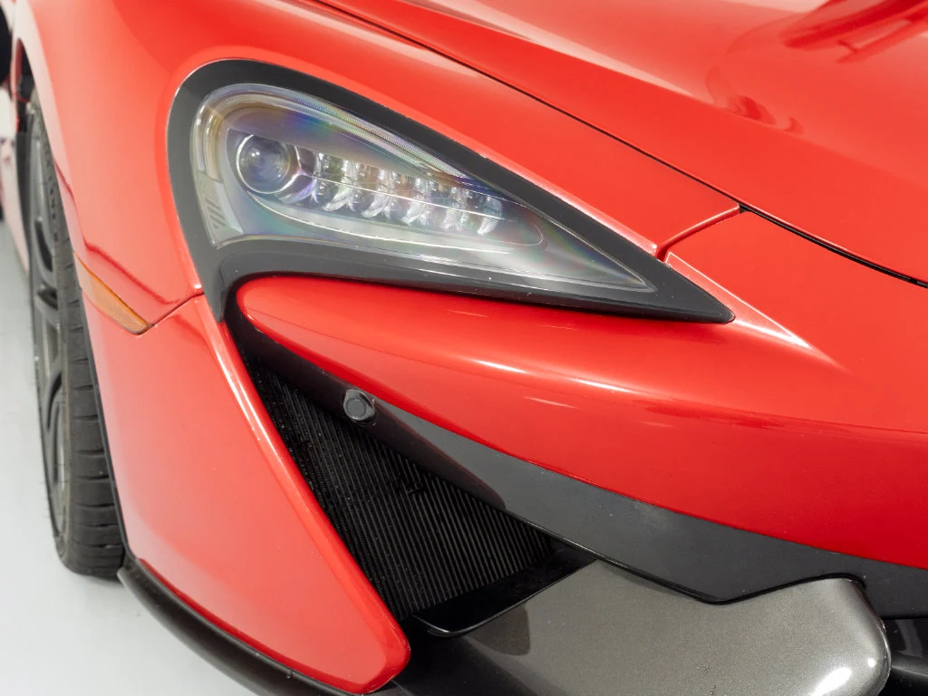 2017 McLaren 570GT, 23/30