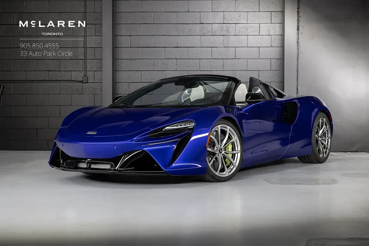 2025 McLaren Artura Spider | McLaren Toronto