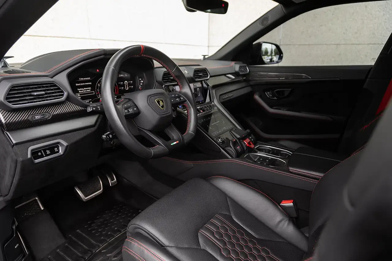 2023 Lamborghini Urus Performante, 13/30