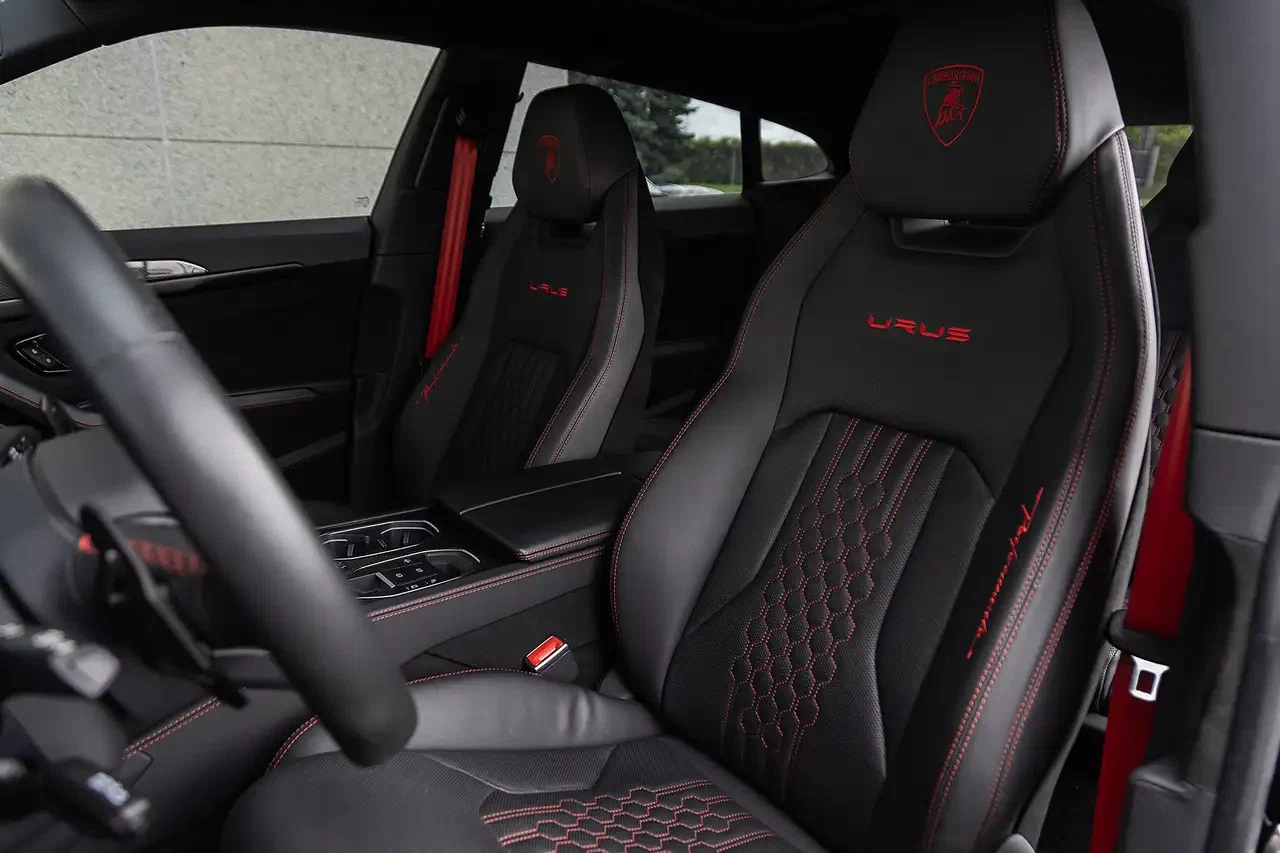 2023 Lamborghini Urus Performante, 16/30