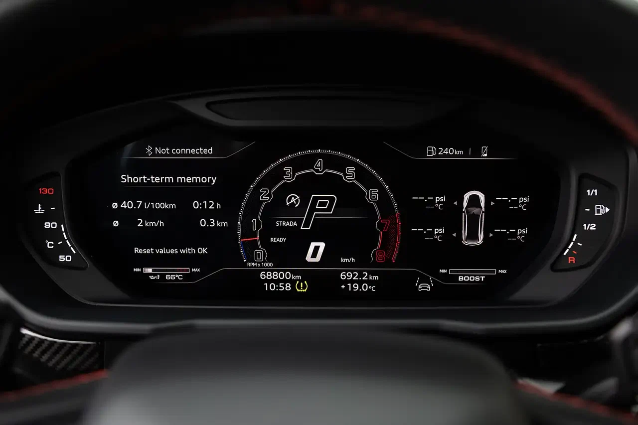 2023 Lamborghini Urus Performante, 19/30